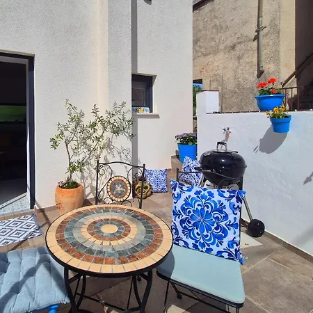 Holiday home Cozy With Seaview And Parking Ideal For Small Family Brzac