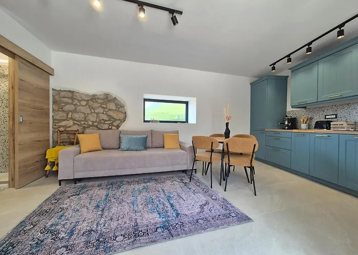 Σπίτι διακοπών Cozy With Seaview And Parking Ideal For Small Family *