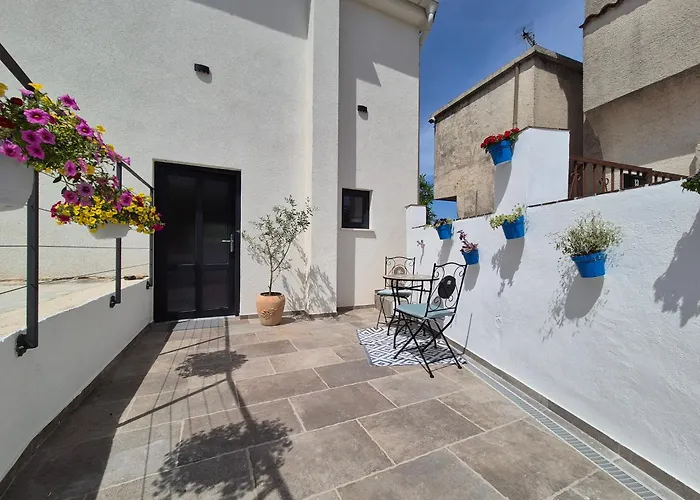 펜션 Cozy With Seaview And Parking Ideal For Small Family *