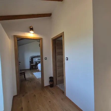 Cozy With Seaview And Parking Ideal For Small Family Brzac