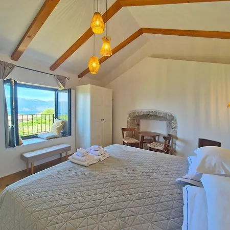 Case de vacanță Cozy With Seaview And Parking Ideal For Small Family *